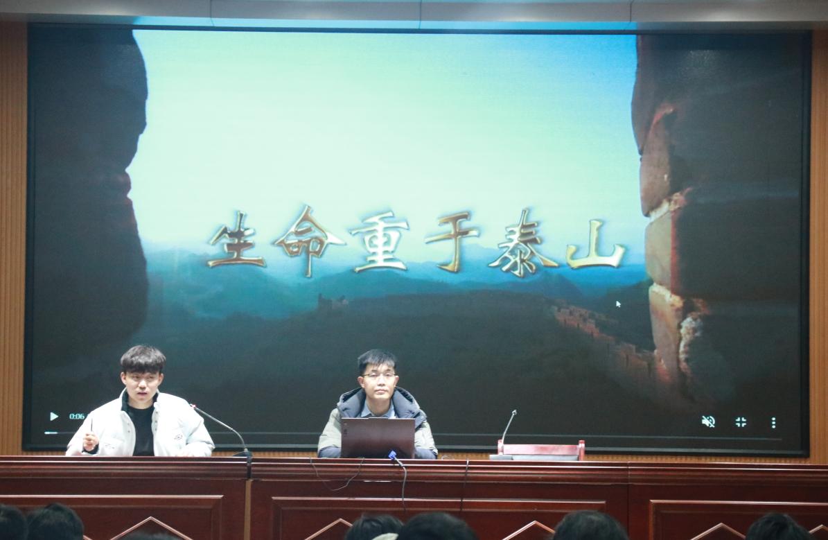 伟德源自英国始于1946